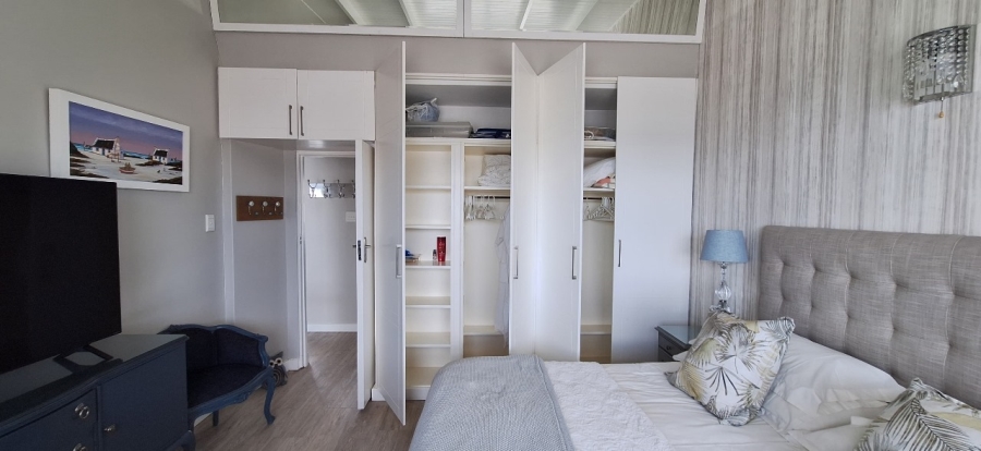 To Let 2 Bedroom Property for Rent in Sea Point Western Cape